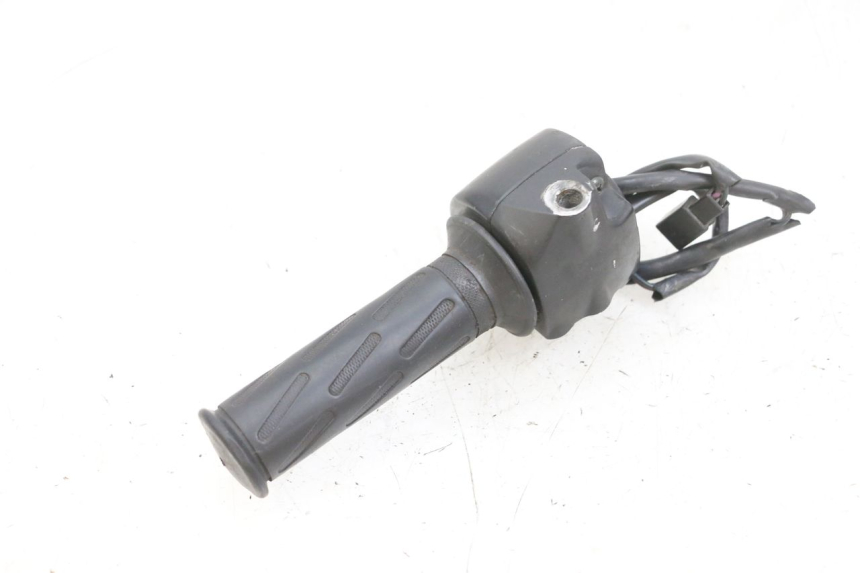 photo de INTERRUPTOR DERECHO PEUGEOT KISBEE 4T 50 (2010 - 2017) - Vista general del producto