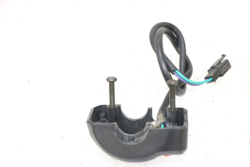 photo de INTERRUPTOR DERECHO PEUGEOT KISBEE 4T 50 (2010 - 2017) - Detalle de la pieza