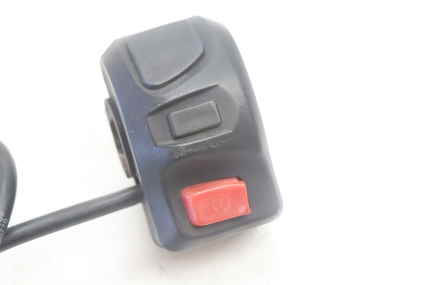 photo de INTERRUPTOR DERECHO PEUGEOT KISBEE 4T 50 (2018 - 2022) - Detalle de la pieza