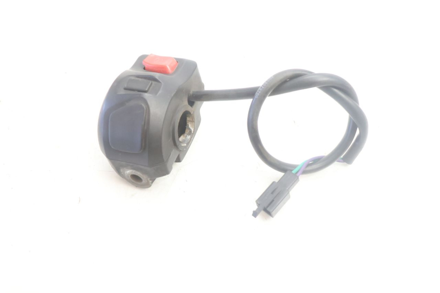 photo de INTERRUPTOR DERECHO PEUGEOT KISBEE 4T 50 (2018 - 2022) - Otra perspectiva