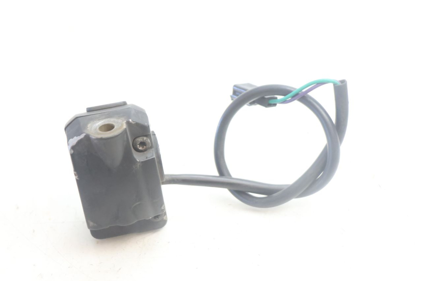 photo de INTERRUPTOR DERECHO PEUGEOT KISBEE 4T 50 (2018 - 2022) - Primer plano técnico