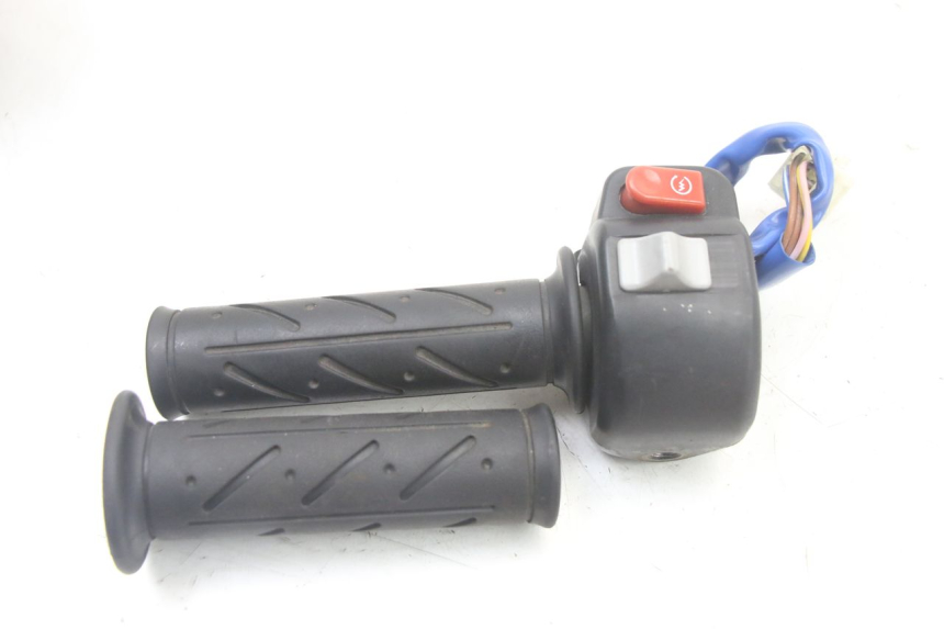 photo de CONMUTADOR DERECHA KYMCO PEOPLE S 125 (2000 - 2008) - Zoom estado de uso