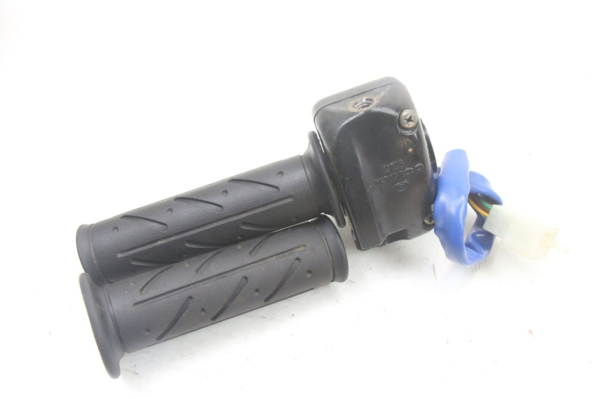 photo de CONMUTADOR DERECHA KYMCO PEOPLE S 125 (2000 - 2008) - Otra perspectiva