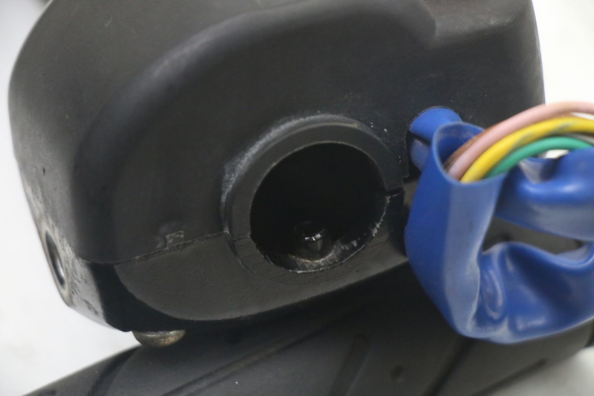 photo de CONMUTADOR DERECHA KYMCO PEOPLE S 125 (2000 - 2008) - Vista general del producto