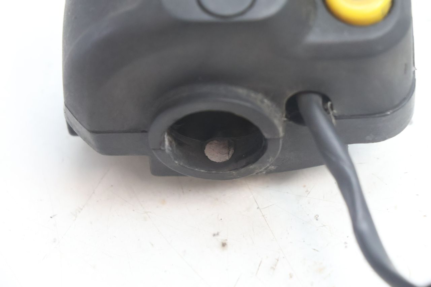 photo de INTERRUPTOR DERECHO PEUGEOT LUDIX BLASTER 50 (2006 - 2014) - Vista general del producto