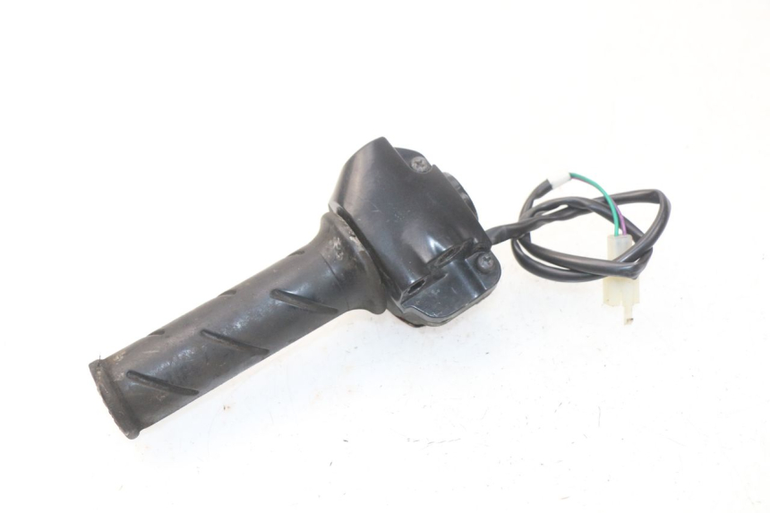 photo de INTERRUPTOR DERECHO PEUGEOT LUDIX 50 (2008 - 2017) - Otra perspectiva