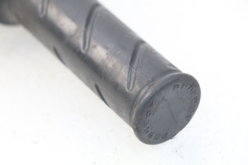 photo de INTERRUPTOR DERECHO PEUGEOT LUDIX 50 (2008 - 2017) - Detalle de la pieza