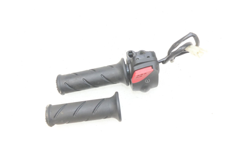 photo de INTERRUPTOR DERECHO PEUGEOT LUDIX 50 (2008 - 2017) - Detalle de la pieza