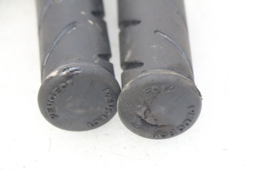 photo de INTERRUPTOR DERECHO PEUGEOT LUDIX 50 (2008 - 2017) - Vista general del producto