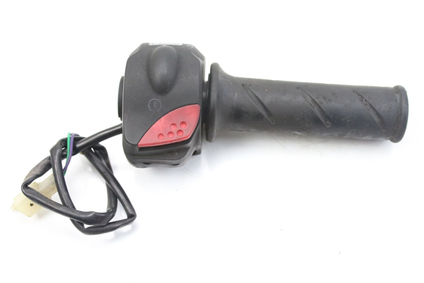 photo de INTERRUPTOR DERECHO PEUGEOT LUDIX 50 (2008 - 2017) - Vista principal