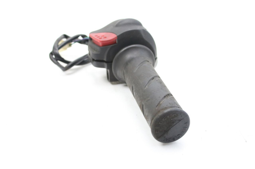 photo de INTERRUPTOR DERECHO PEUGEOT LUDIX 50 (2008 - 2017) - Detalles de los puntos de fijación