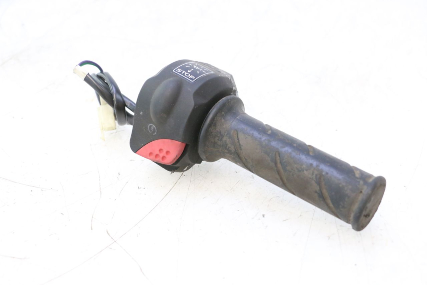 photo de CONMUTADOR DERECHA PEUGEOT LUDIX ONE 50 (2004 - 2013) - Vista principal