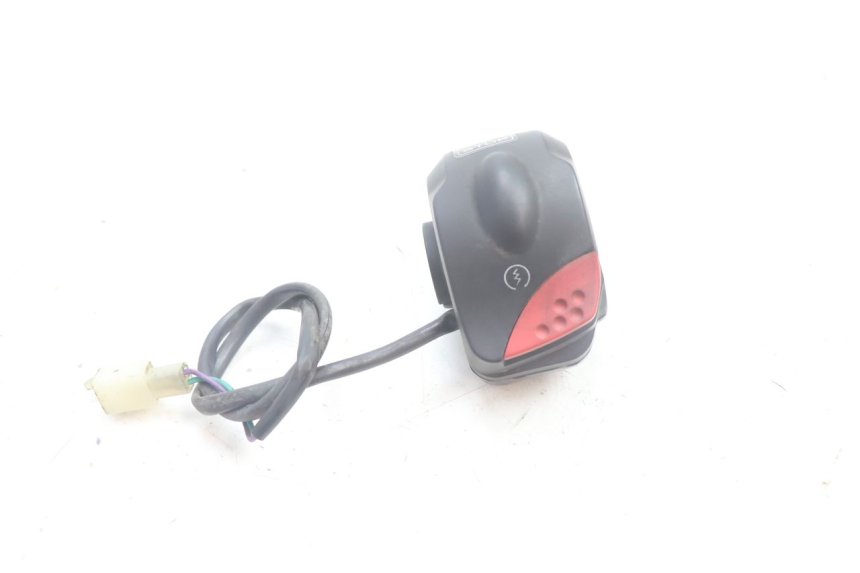 photo de CONMUTADOR DERECHA PEUGEOT LUDIX PRO 2T 50 (2010 - 2017) - Vista principal