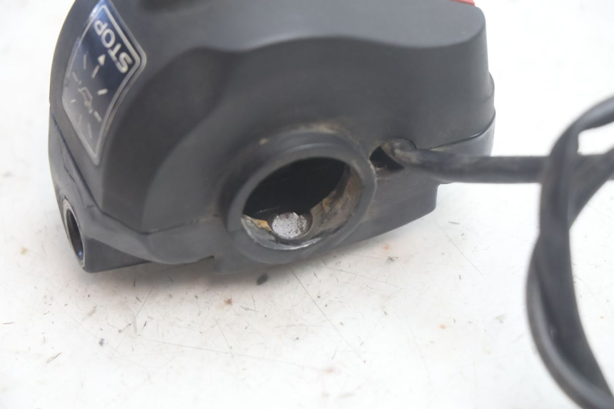 photo de CONMUTADOR DERECHA PEUGEOT LUDIX PRO 2T 50 (2010 - 2017) - Vista general del producto