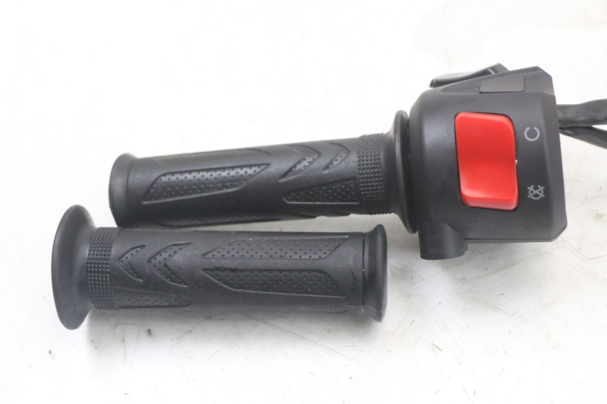 photo de CONMUTADOR DERECHA MASAI SCRAMBLER SPORT 125 (2021 - 2025) - Vista general del producto