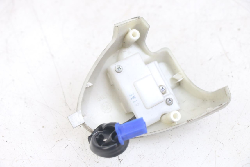photo de INTERRUPTOR DERECHO YAMAHA NEOS NEO'S 4T 50 (2008 - 2016) - Detalle de la pieza