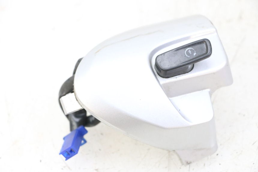 photo de INTERRUPTOR DERECHO YAMAHA NEOS NEO'S 4T 50 (2008 - 2016) - Vista principal