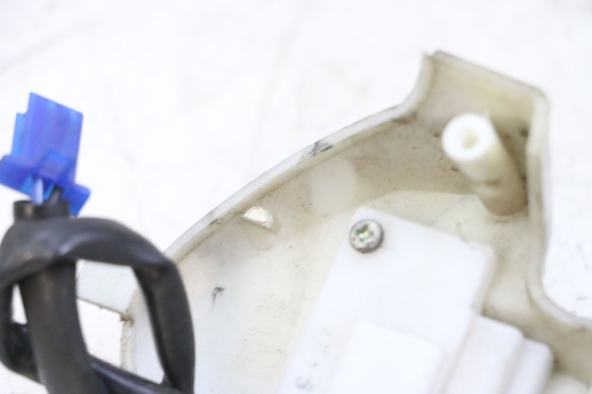 photo de INTERRUPTOR DERECHO YAMAHA NEOS NEO'S 4T 50 (2008 - 2016) - Zoom estado de uso