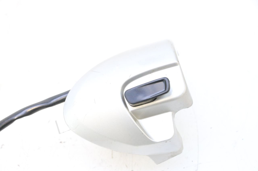 photo de INTERRUPTOR DERECHO YAMAHA NEOS NEO'S 4T 50 (2008 - 2016) - Detalle de la pieza