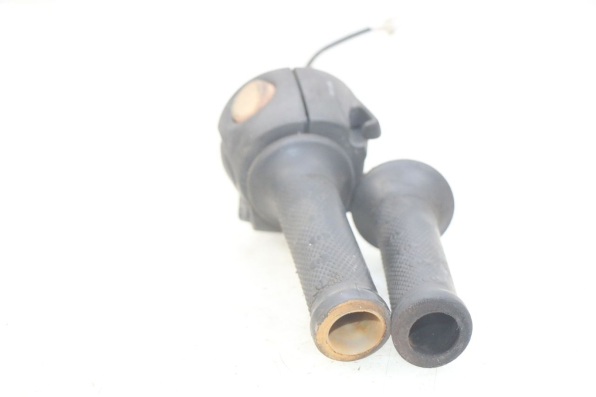 photo de INTERRUPTOR DERECHO GILERA NEXUS 125 (2007 - 2009) - Vista general del producto