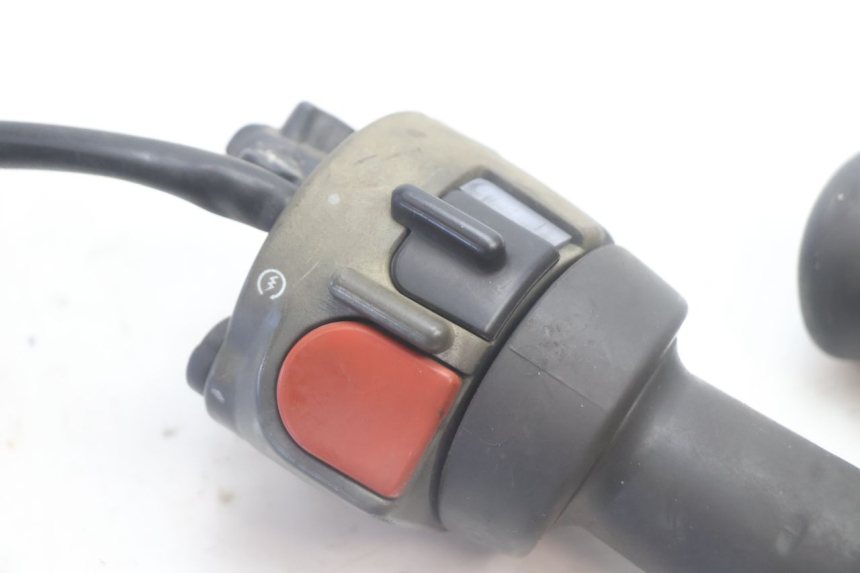 photo de CONMUTADOR DERECHA MBK NITRO 50 (2004 - 2008) - Zoom estado de uso