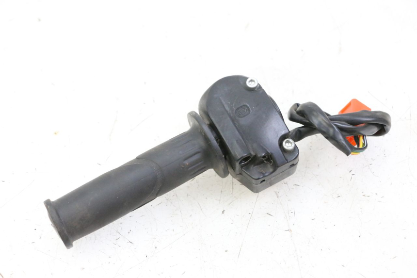 photo de CONMUTADOR DERECHA JM MOTORS OLDIES GT 4T 50 (2018 - 2025) - Primer plano técnico