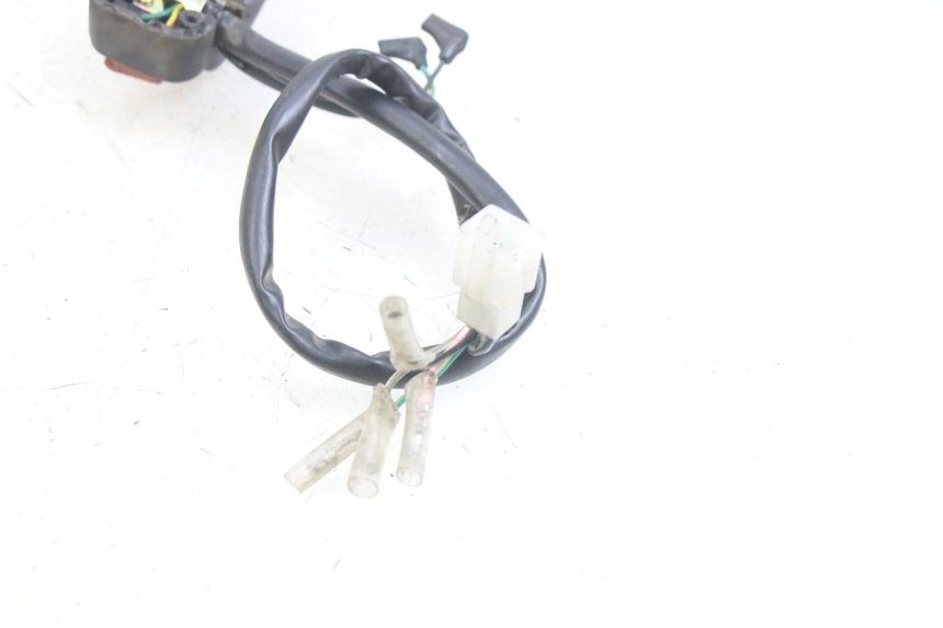 photo de INTERRUPTOR DERECHO SYM ORBIT 2 TS 2T 50 (2011 - 2016) - Otra perspectiva