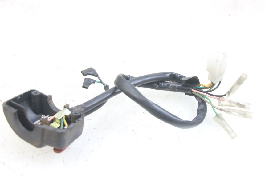 photo de INTERRUPTOR DERECHO SYM ORBIT 2 TS 2T 50 (2011 - 2016) - Primer plano técnico