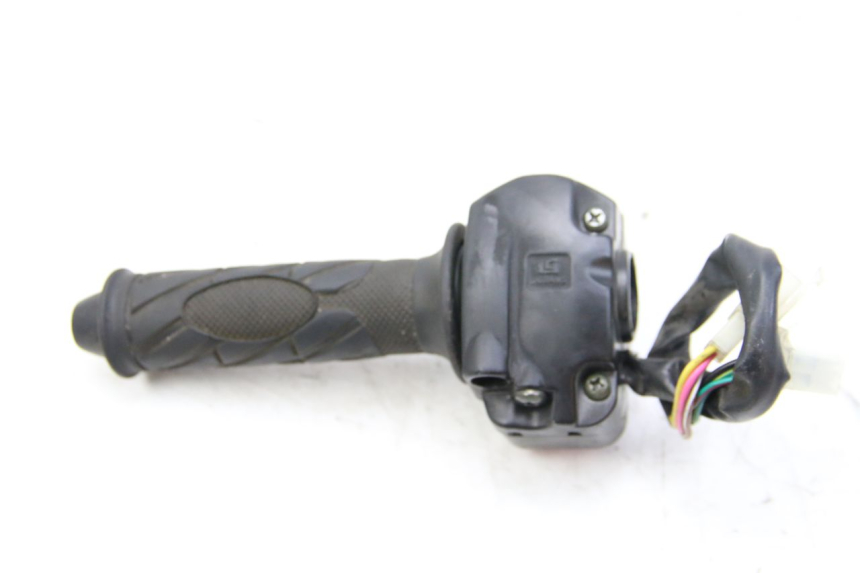 photo de INTERRUPTOR DERECHO IMF INDUSTRIE PACH 4T 50 (2009 - 2018) - Zoom estado de uso