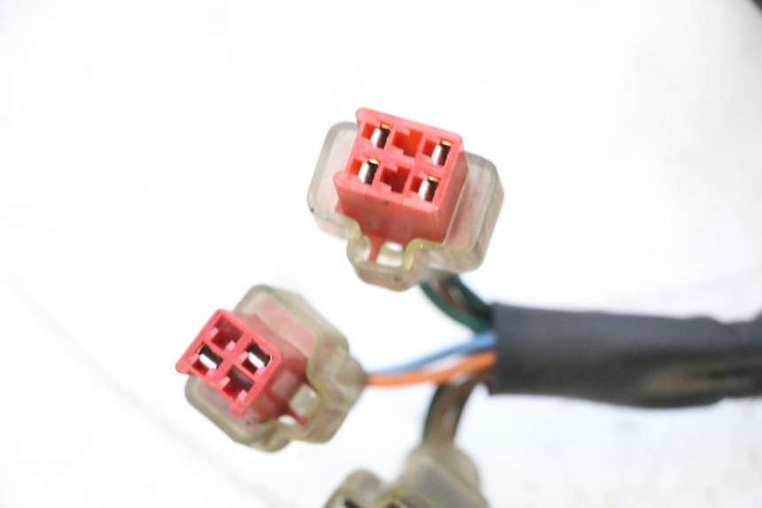 photo de CONMUTADOR DERECHA HONDA PCX (JF57/JF64) 125 (2014 - 2018) - Características distintivas