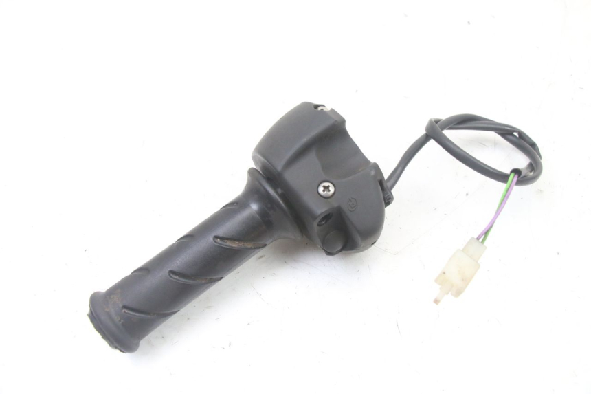 photo de INTERRUPTOR DERECHO PEUGEOT CITYSTAR 2T 50 (2018 - 2021) - Otra perspectiva
