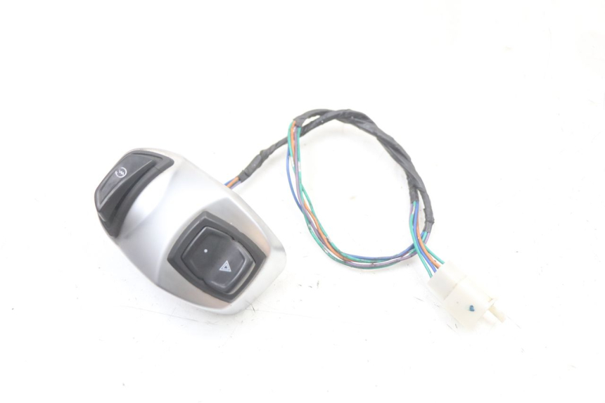 photo de CONMUTADOR DERECHA PEUGEOT DJANGO 125 (2014 - 2017) - Zoom estado de uso