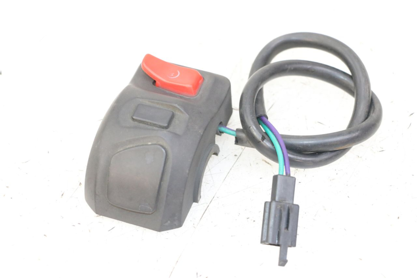 photo de INTERRUPTOR DERECHO PEUGEOT KISBEE 4T 50 (2018 - 2022) - Otra perspectiva