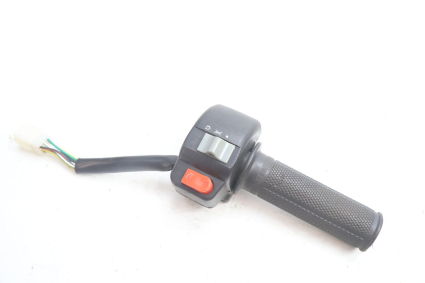 photo de CONMUTADOR DERECHA VASTRO R-ONE 4T 50 (2014 - 2022) - Vista principal