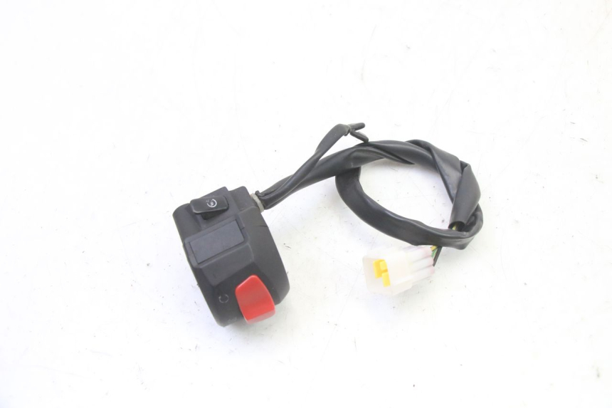 photo de CONMUTADOR DERECHA MAG POWER R-STREET 50 (2016 - 2025) - Zoom estado de uso