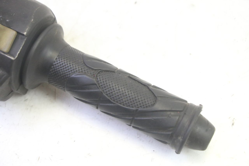 photo de INTERRUPTOR DERECHO RIDE RACE 2T 50 (2012 - 2017) - Zoom estado de uso