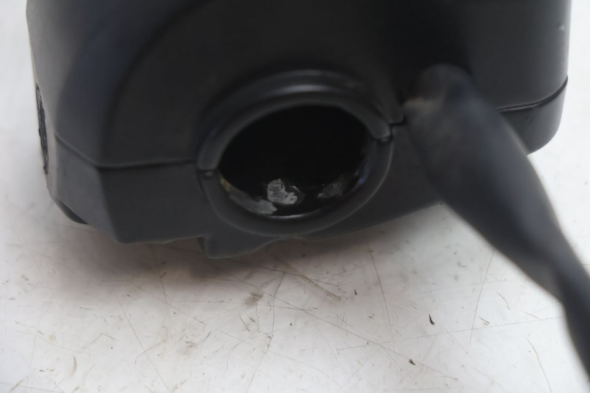 photo de CONMUTADOR DERECHA RIDE RACE GT 2T 50 (2012 - 2017) - Detalles de los puntos de fijación