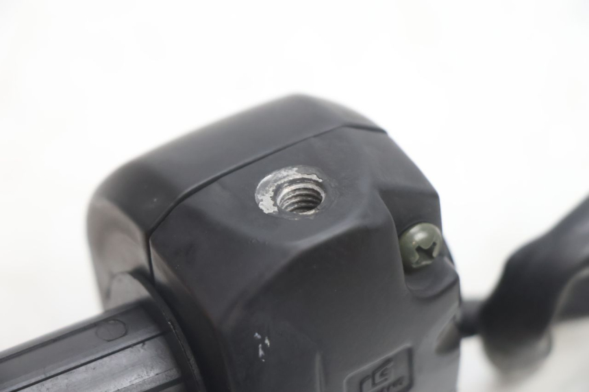 photo de CONMUTADOR DERECHA TNT MOTOR ROMA 10' 2T 50 (2011 - 2018) - Vista general del producto