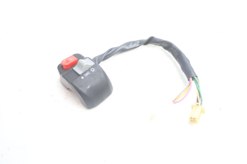 photo de CONMUTADOR DERECHA TNT MOTOR ROMA 12' 2T 50 (2007 - 2018) - Zoom estado de uso
