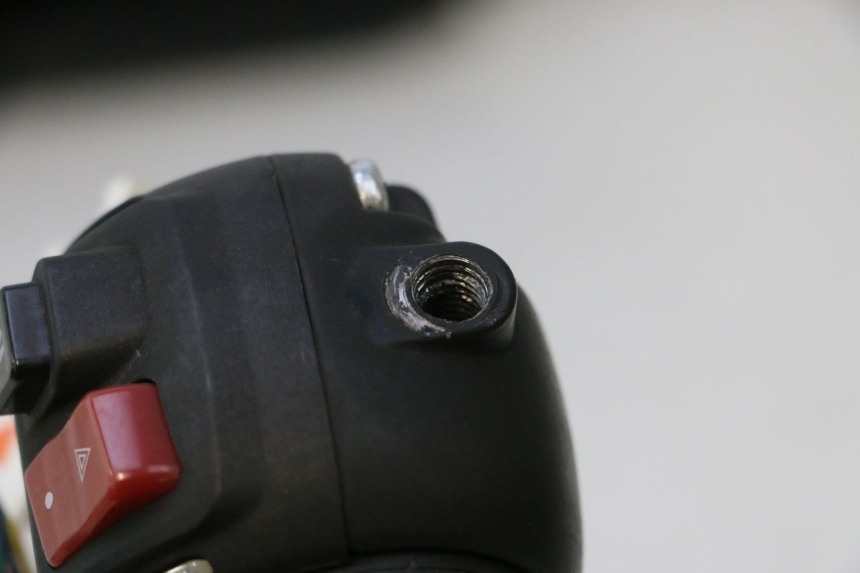 photo de CONMUTADOR DERECHA BAIKU SAKURA 1 (2021 - 2025) - Detalle de la pieza