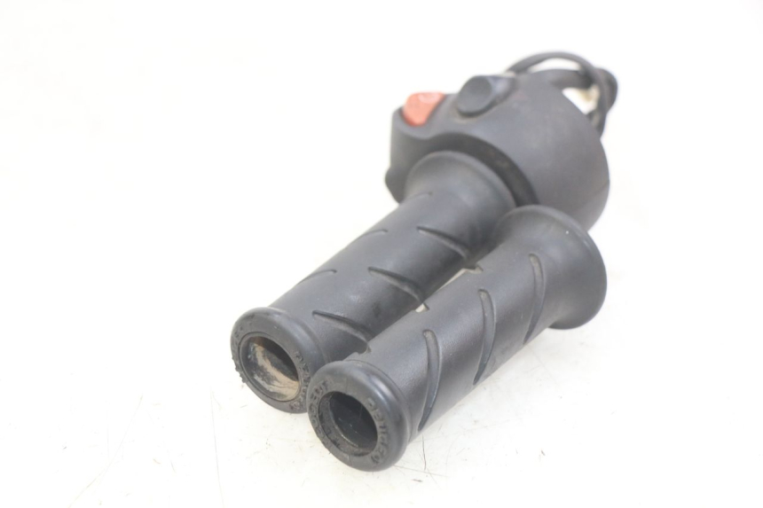 photo de INTERRUPTOR DERECHO PEUGEOT SATELIS 125 (2010 - 2012) - Vista general del producto