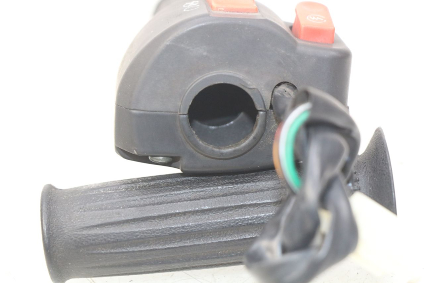 photo de INTERRUPTOR DERECHO JM MOTORS SC 4T 50 (2012 - 2017) - Zoom estado de uso