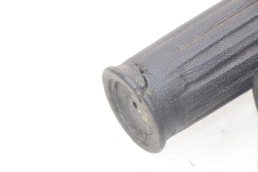 photo de INTERRUPTOR DERECHO JM MOTORS SC 4T 50 (2012 - 2017) - Detalles de los puntos de fijación