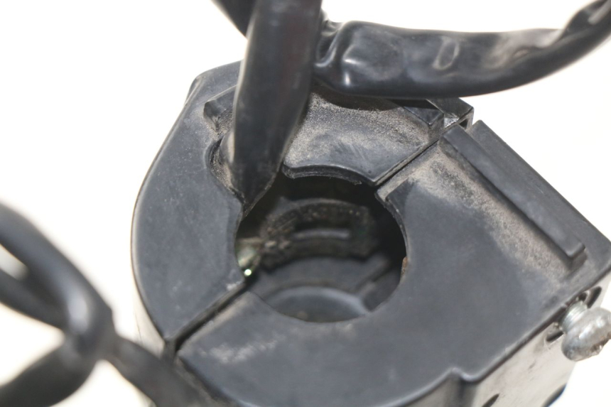 photo de CONMUTADOR DERECHA PEUGEOT SC 50 (1988 - 1992) - Detalle de la pieza