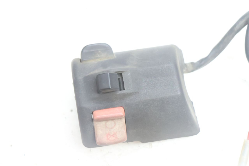photo de CONMUTADOR DERECHA APRILIA SCARABEO GT 125 (1999 - 2007) - Detalle de la pieza