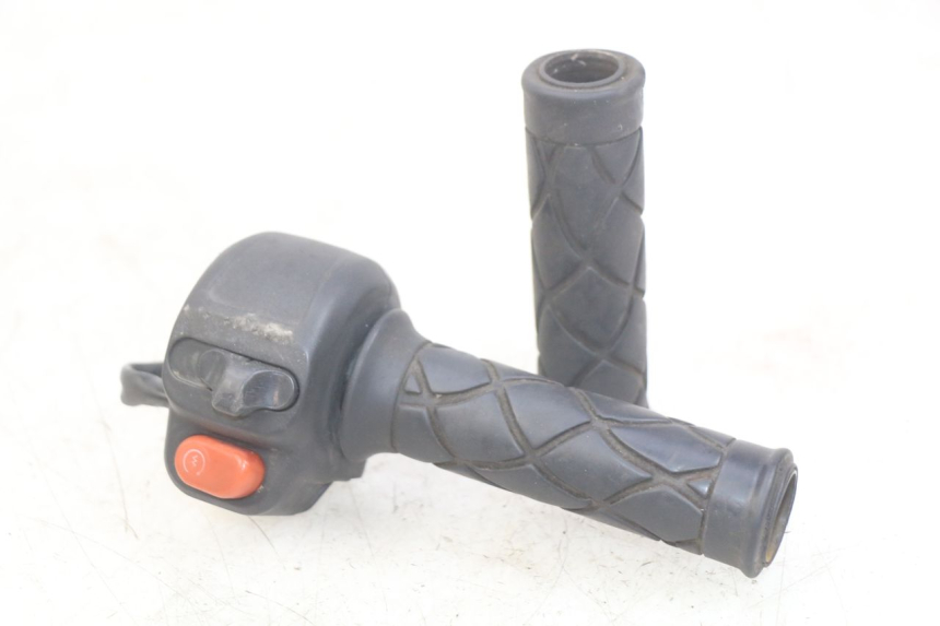 photo de INTERRUPTOR DERECHO MBK SKYLINER 125 (1998 - 2001) - Vista principal