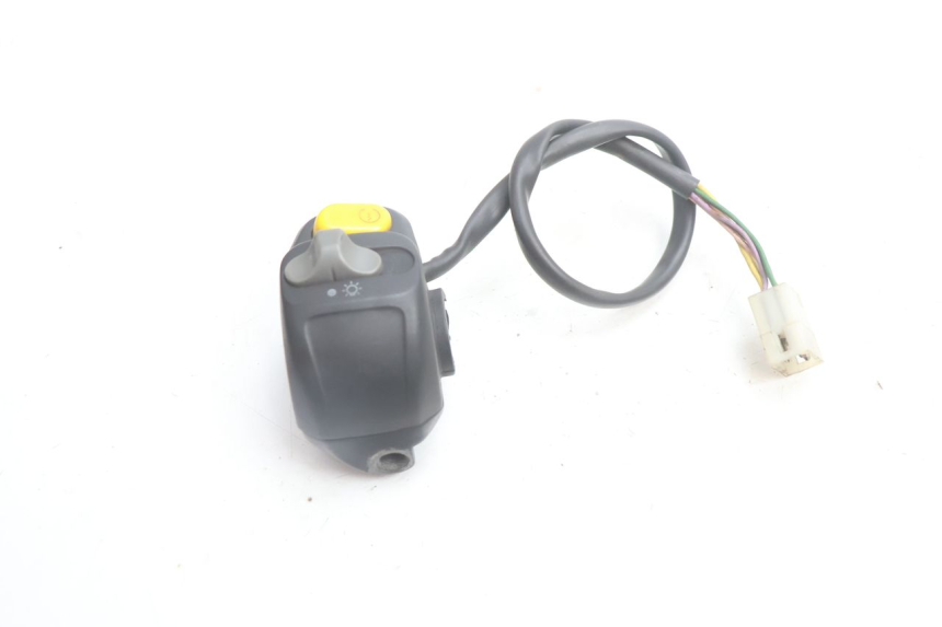 photo de CONMUTADOR DERECHA PEUGEOT SPEEDFIGHT 2 AC 50 (2000 - 2009) - Zoom estado de uso