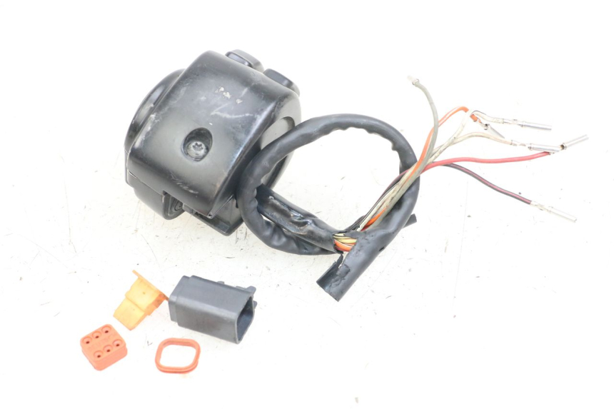 photo de CONMUTADOR DERECHA HARLEY DAVIDSON SPORTSTER XL CUSTOM 1200 (2003 - 2004) - Zoom estado de uso