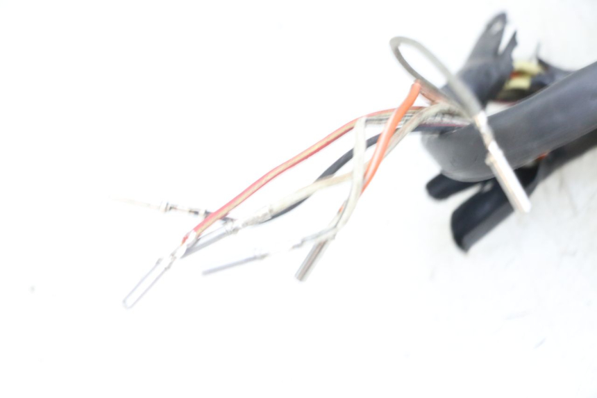 photo de CONMUTADOR DERECHA HARLEY DAVIDSON SPORTSTER XL CUSTOM 1200 (2003 - 2004) - Detalles de los puntos de fijación