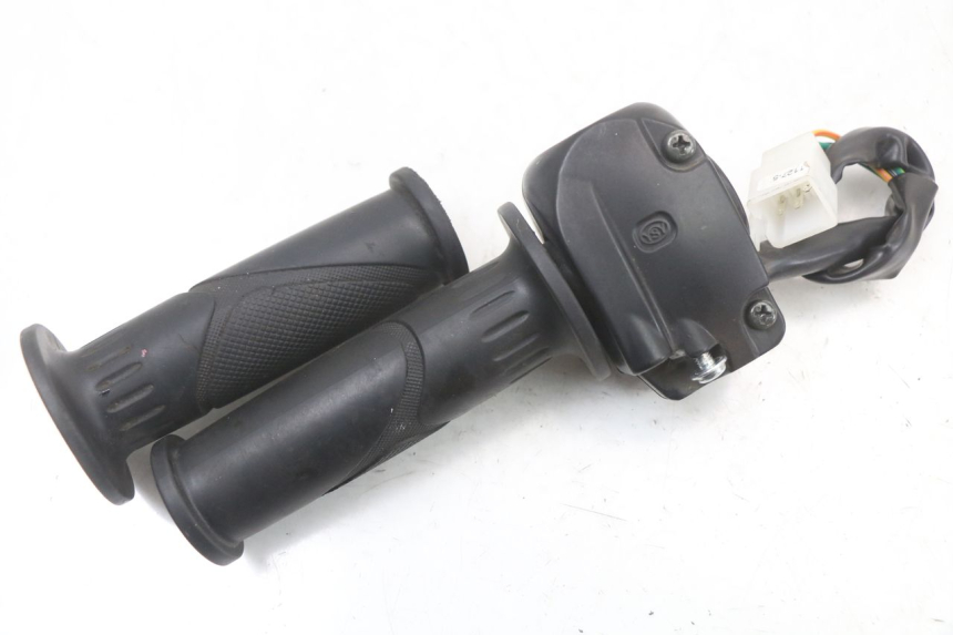 photo de  VASTRO STREET X 4T 50 (2016 - 2021) - Otra perspectiva